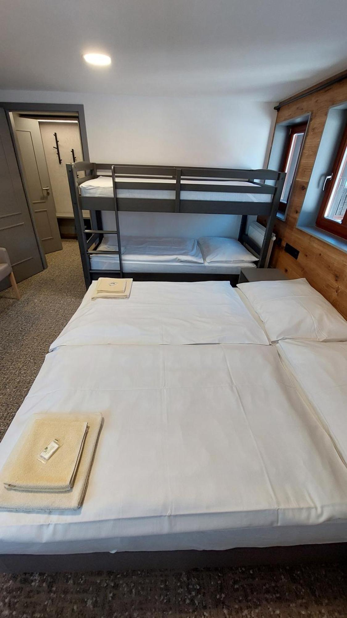 Hotel Bouda Jana Pec pod Snezkou Bagian luar foto